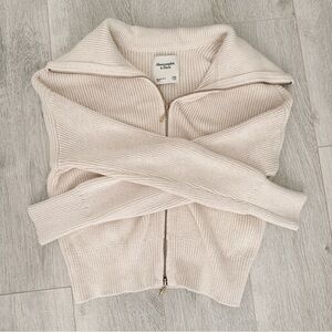 Abercromibe & Fitch Double Zipper Cardigan - Size XXS in Cream